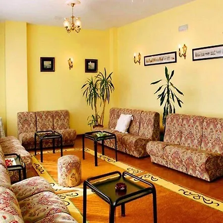 Vinas Hotel 2*